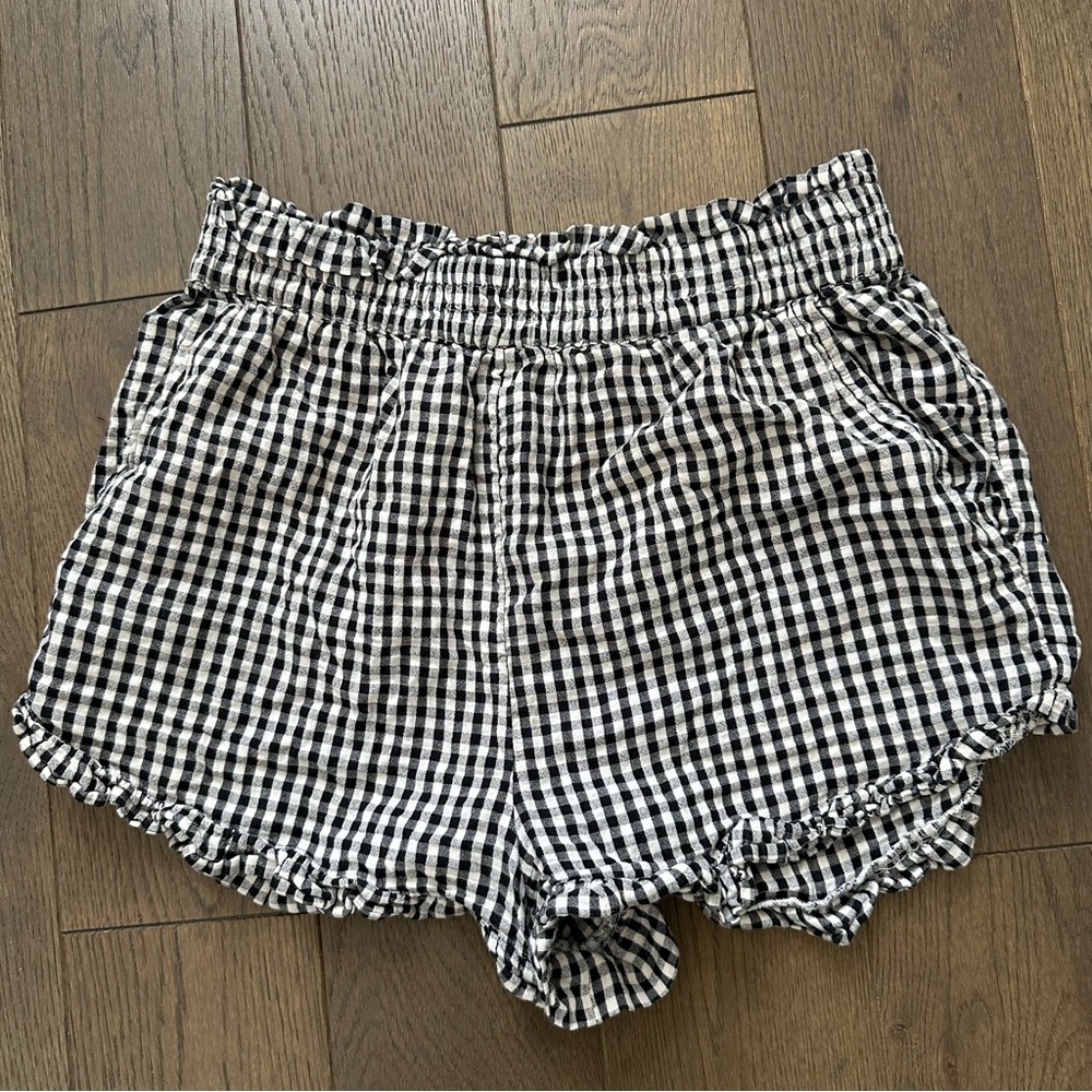 Topshop Black and White Checkered Shorts Size 6
